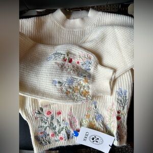 Cider White Floral Sweater